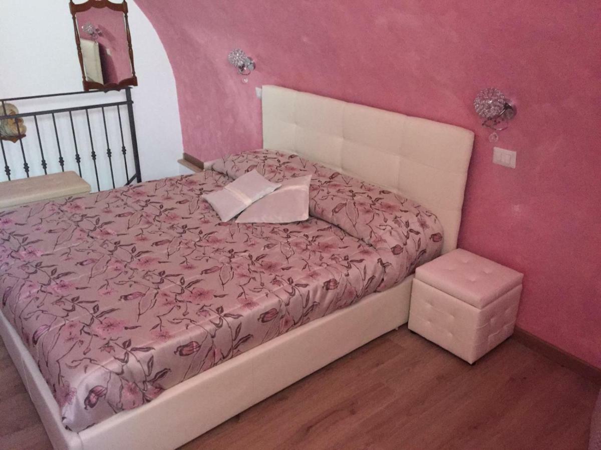 Apartamento Rosy Monolocale Nel Centro Storico Di Torre Annunziata Di Fronte Scavi Oplonti Exterior foto