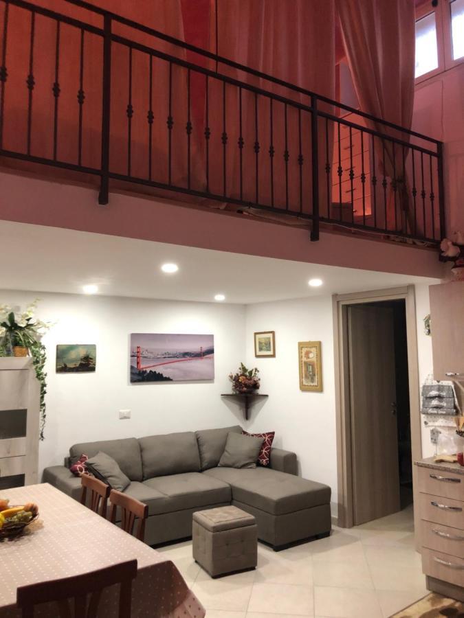 Apartamento Rosy Monolocale Nel Centro Storico Di Torre Annunziata Di Fronte Scavi Oplonti Exterior foto